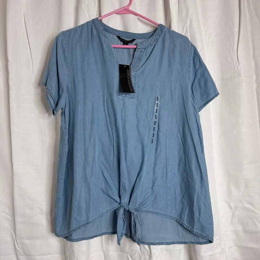 Signature Studio - Blue Me Away- Pull over Denim front Tie knot top Size S NWT